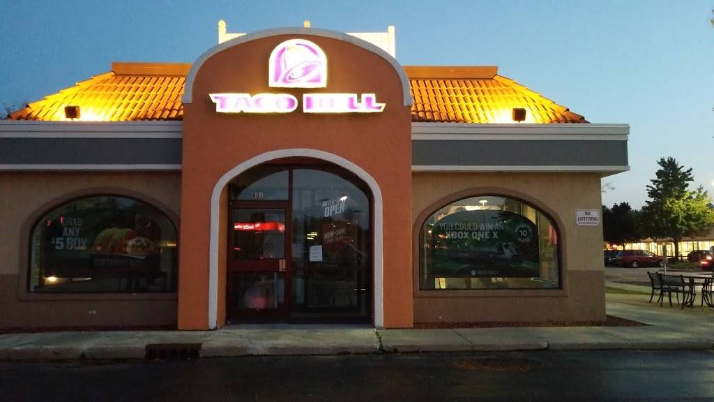 Taco Bell | meal takeaway | 801 W Main St, Lake Zurich, IL 60047, USA | 8475508226 OR +1 847-550-8226
