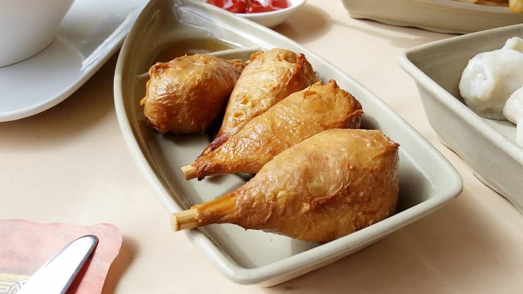 The Garden Asian Vegetarian Cuisine | meal takeaway | 2156 Wyandotte St W, Windsor, ON N9B 1J9, Canada | 5199155566 OR +1 519-915-5566