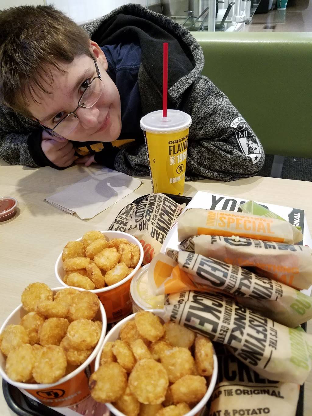 Taco Johns | restaurant | 1917 Lincoln Way, Clinton, IA 52732, USA | 5632435271 OR +1 563-243-5271