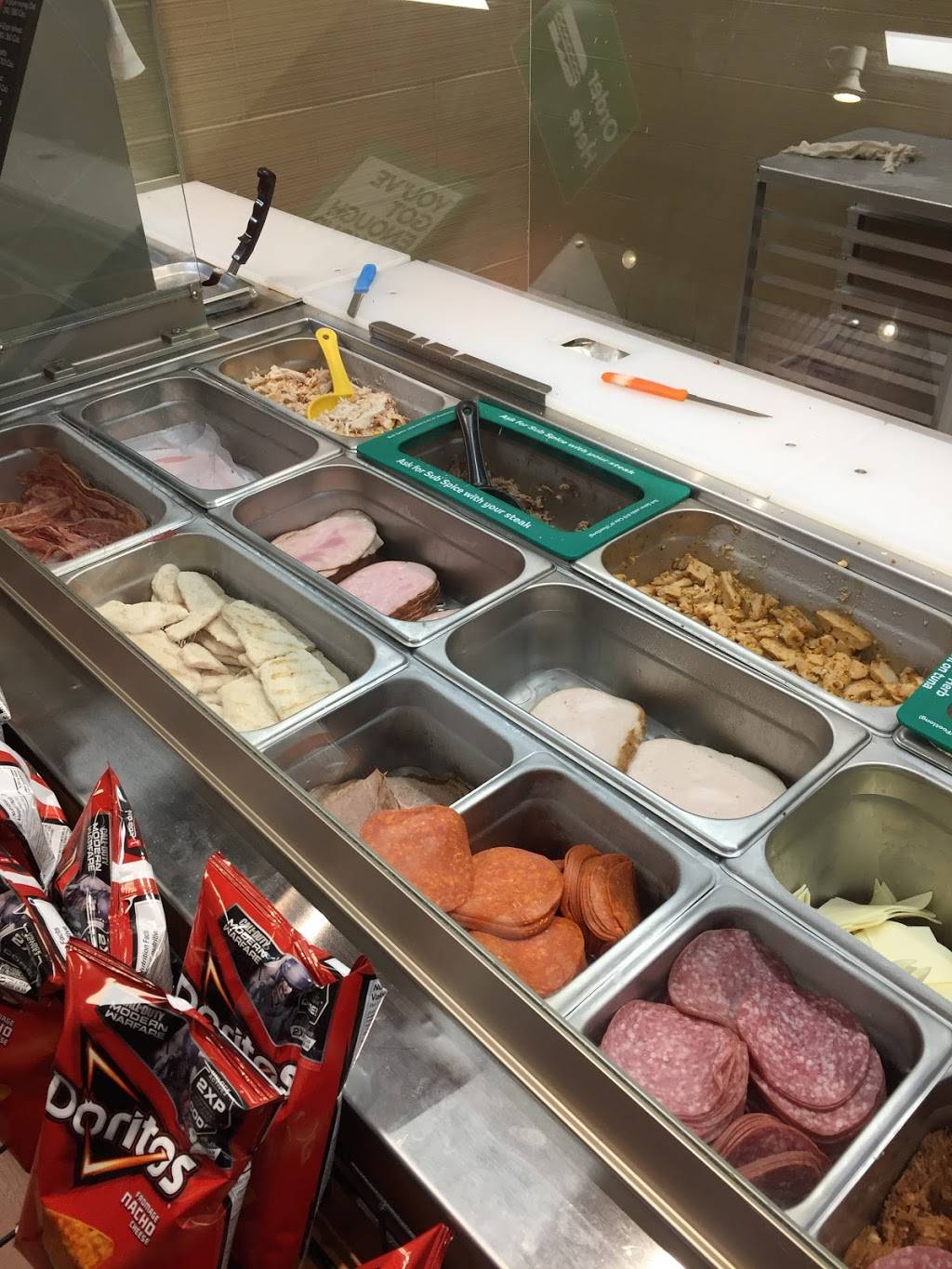 Subway | restaurant | North Barrie Crossing, 367 Cundles Rd E Unit H2, Barrie, ON L4M 0G9, Canada | 7057300300 OR +1 705-730-0300