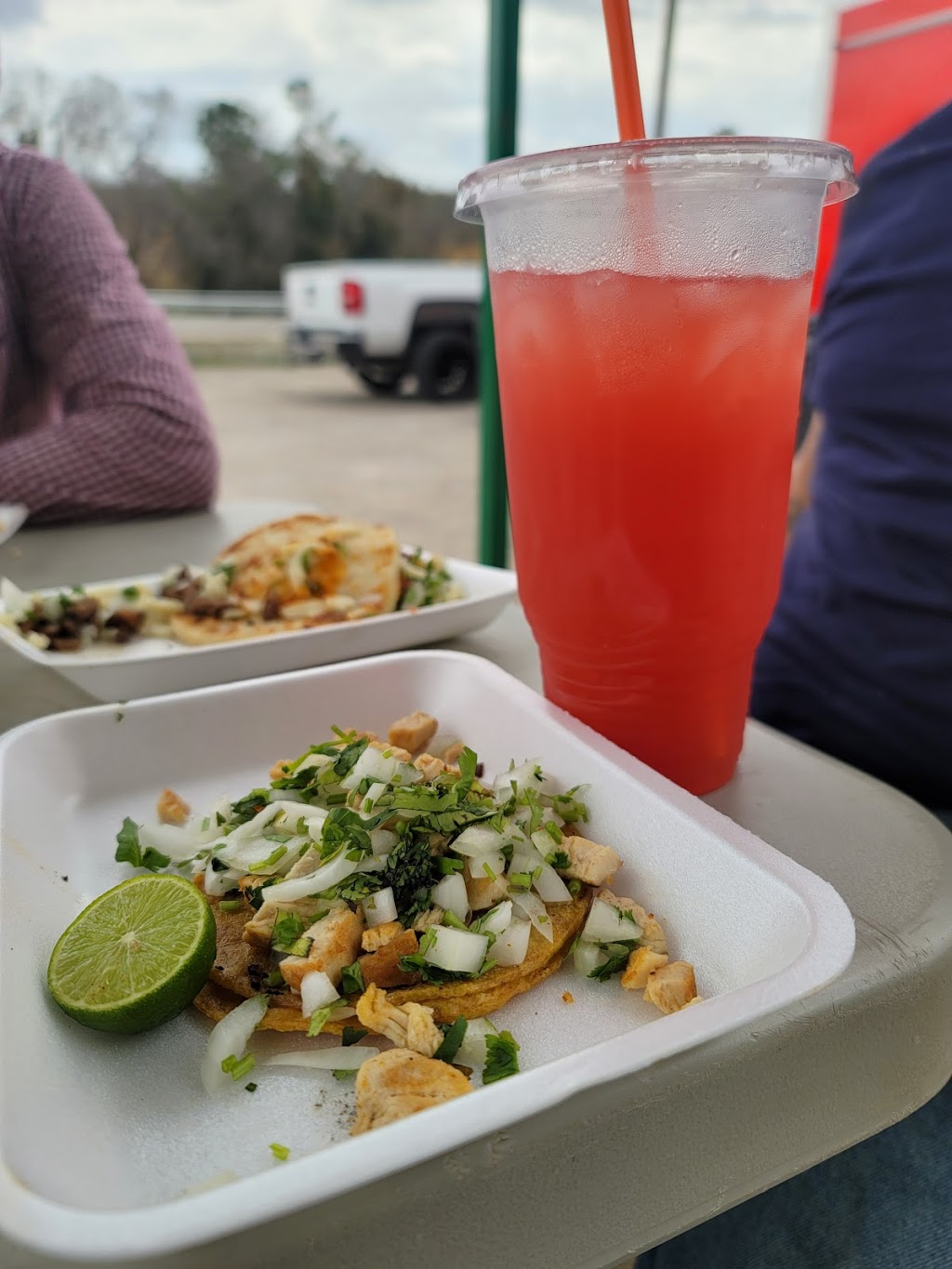 La Reyna Mexican Food | restaurant | 2127 FM 51, Weatherford, TX 76085, USA | 8172438641 OR +1 817-243-8641