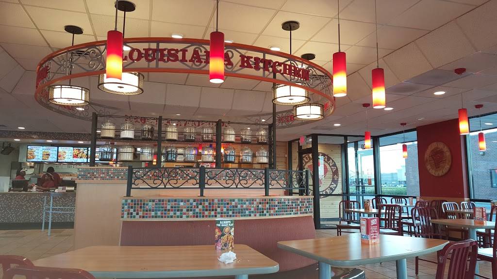 Popeyes Louisiana Kitchen | restaurant | 4809 W 77th St, Burbank, IL 60459, USA | 7084237744 OR +1 708-423-7744