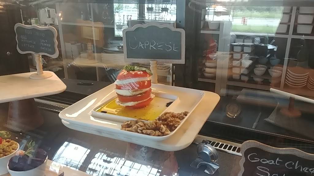 Café Roya | restaurant | 10 Wyman Rd Unit 3, Waterloo, ON N2V 1K7, Canada | 5192087692 OR +1 519-208-7692