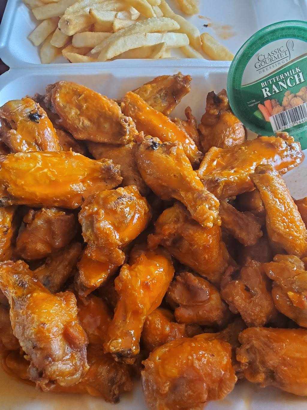 Wingman | restaurant | 1555 E Bridge St, Brighton, CO 80601, USA | 3036551449 OR +1 303-655-1449