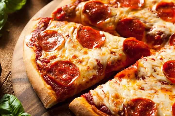 Big Bear Pizza and Subs | meal delivery | 815 East Pkwy, Gatlinburg, TN 37738, USA | 8654305656 OR +1 865-430-5656
