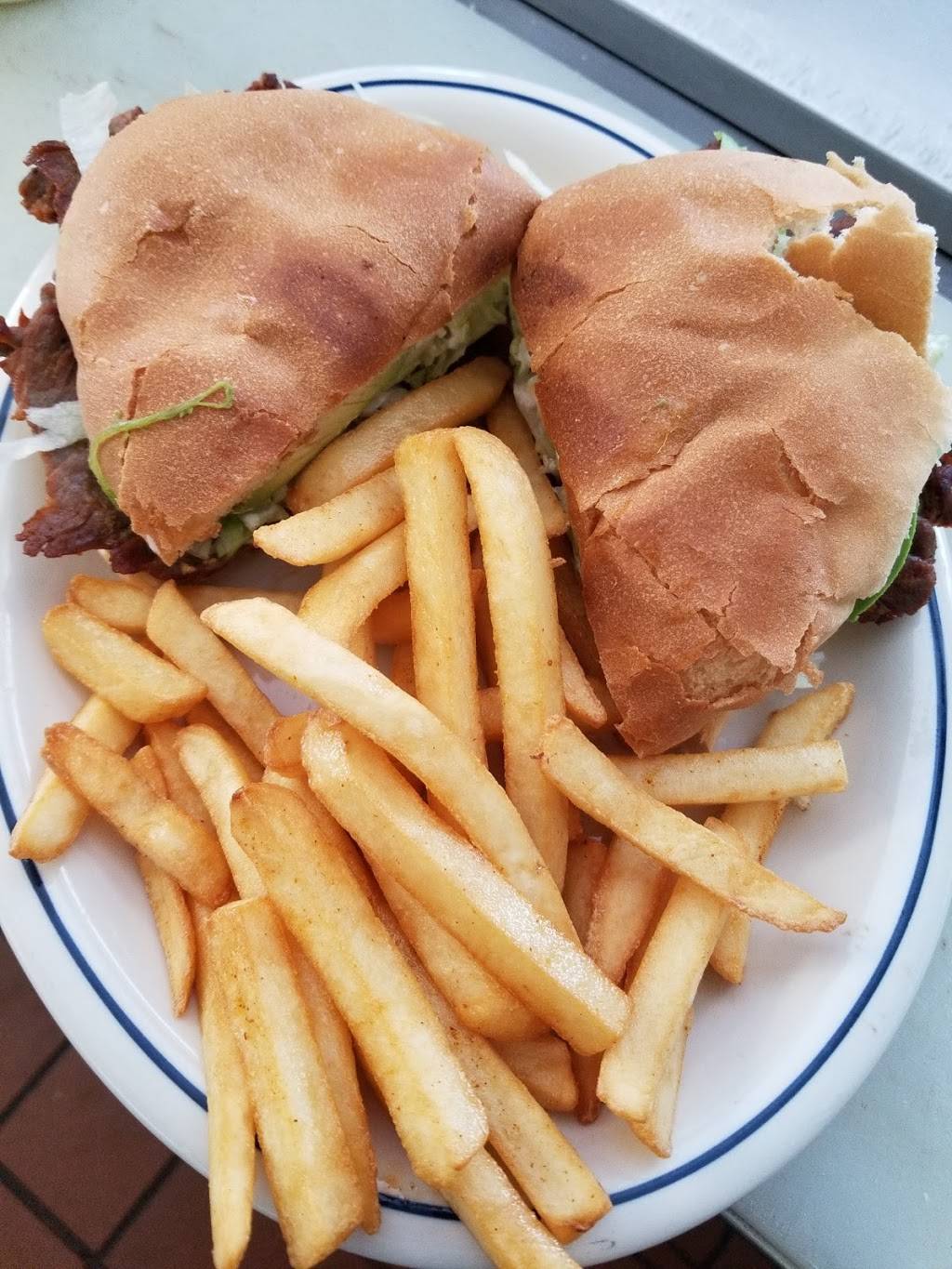 Nuevo Amanecer Mexican&Seafood | restaurant | N Hay St, Montebello, CA 90640, USA | 3237282163 OR +1 323-728-2163