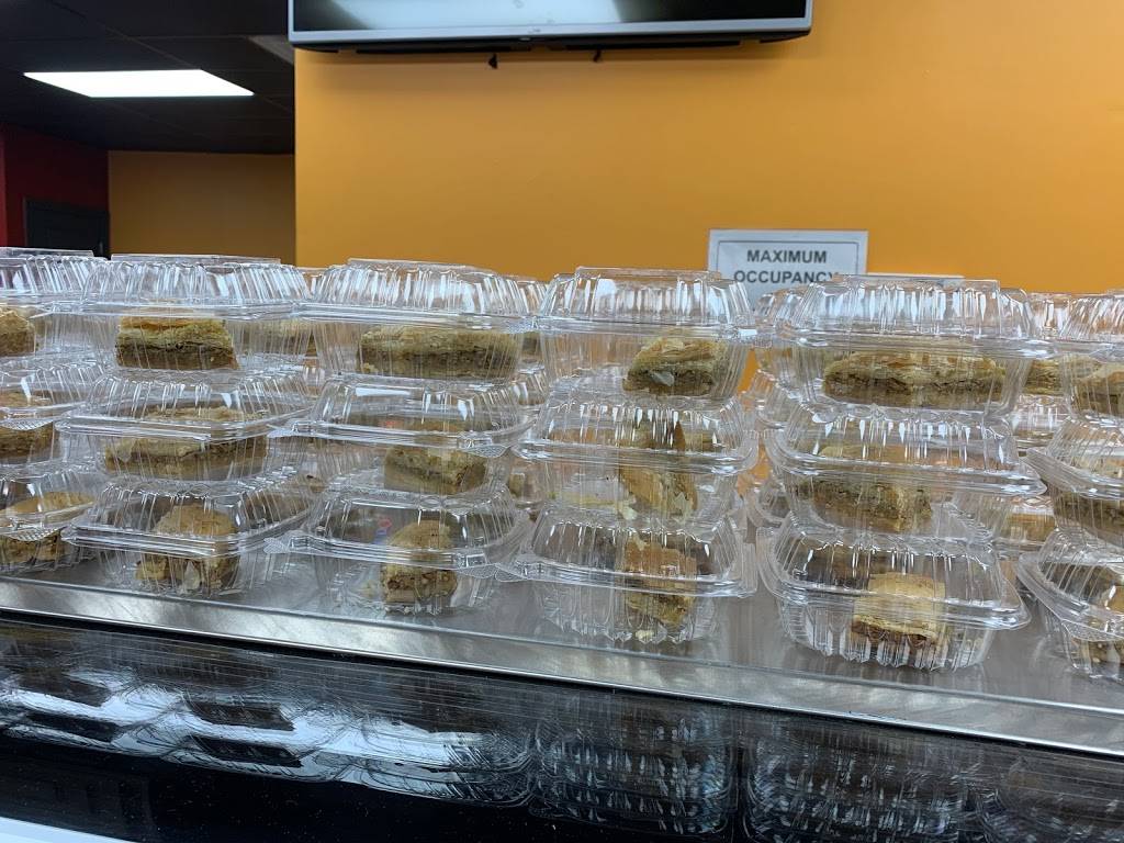 Abu Omar Halal | restaurant | 800 E Arapaho Rd Suite 120, Richardson, TX 75081, USA | 4695807240 OR +1 469-580-7240