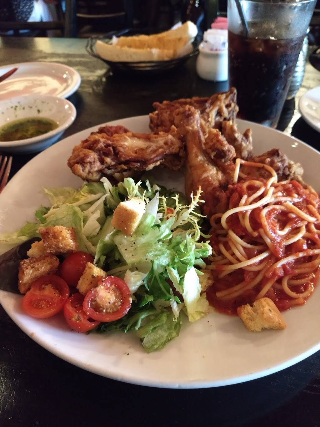 Charlies Trio | restaurant | 5769 Huntington Dr N, Los Angeles, CA 90032, USA | 3232233871 OR +1 323-223-3871