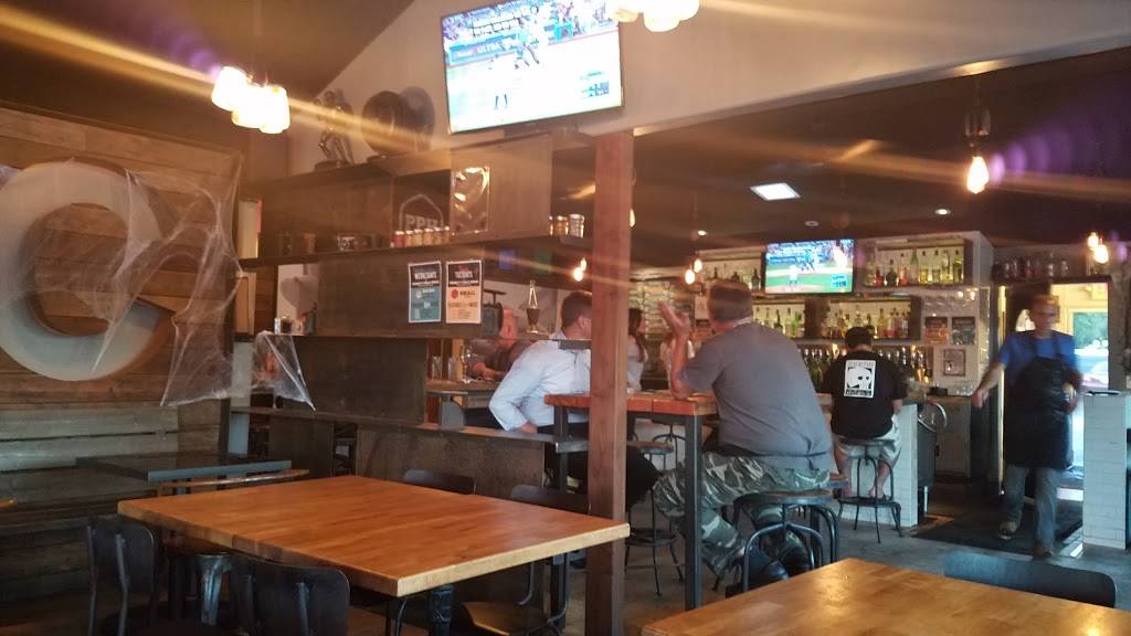 Priority Public House | restaurant | 576 N Coast Hwy 101, Encinitas, CA 92024, USA | 7602301999 OR +1 760-230-1999