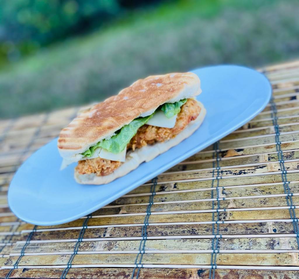 The Broast Station | restaurant | 11910 S Texas 6, Sugar Land, TX 77498, USA | 3463293567 OR +1 346-329-3567