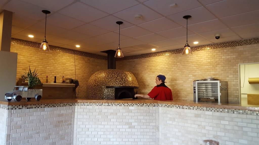 Cellos Farmhouse Italian | restaurant | 143 Raymond Rd, Candia, NH 03034, USA | 6034832000 OR +1 603-483-2000