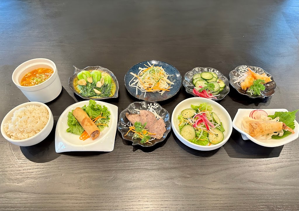 12 Lunar Eatery | restaurant | 850 Mansell Rd, Roswell, GA 30076, USA | 7706766999 OR +1 770-676-6999