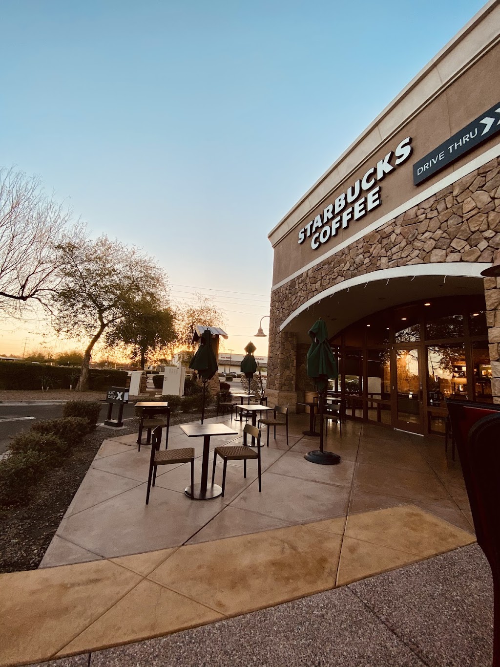 Starbucks | cafe | 2340 E Baseline Rd, Phoenix, AZ 85042, USA | 6023040263 OR +1 602-304-0263