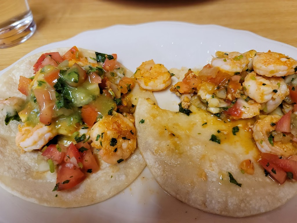 Enriques Authentic Mexican Food | restaurant | 1509 NW U.S. 101, Lincoln City, OR 97367, USA | 5414185336 OR +1 541-418-5336