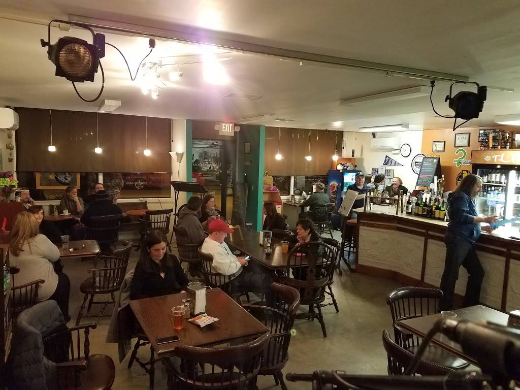 The Living Room Coffeehouse and Winebar | cafe | 215 E Main St, Pilot Mountain, NC 27041, USA | 3364444359 OR +1 336-444-4359