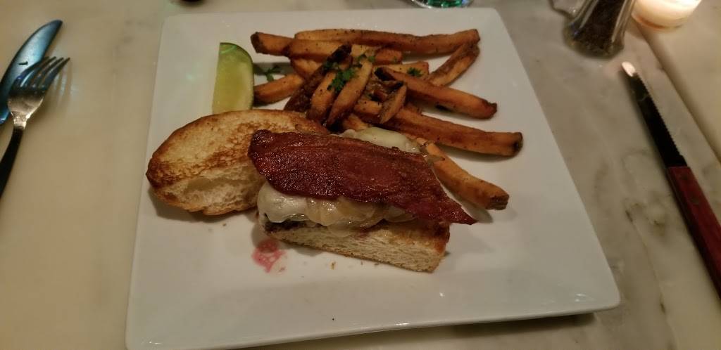 Luxe Kitchen & Lounge | night club | 6605 Detroit Ave, Cleveland, OH 44102, USA | 2169200600 OR +1 216-920-0600