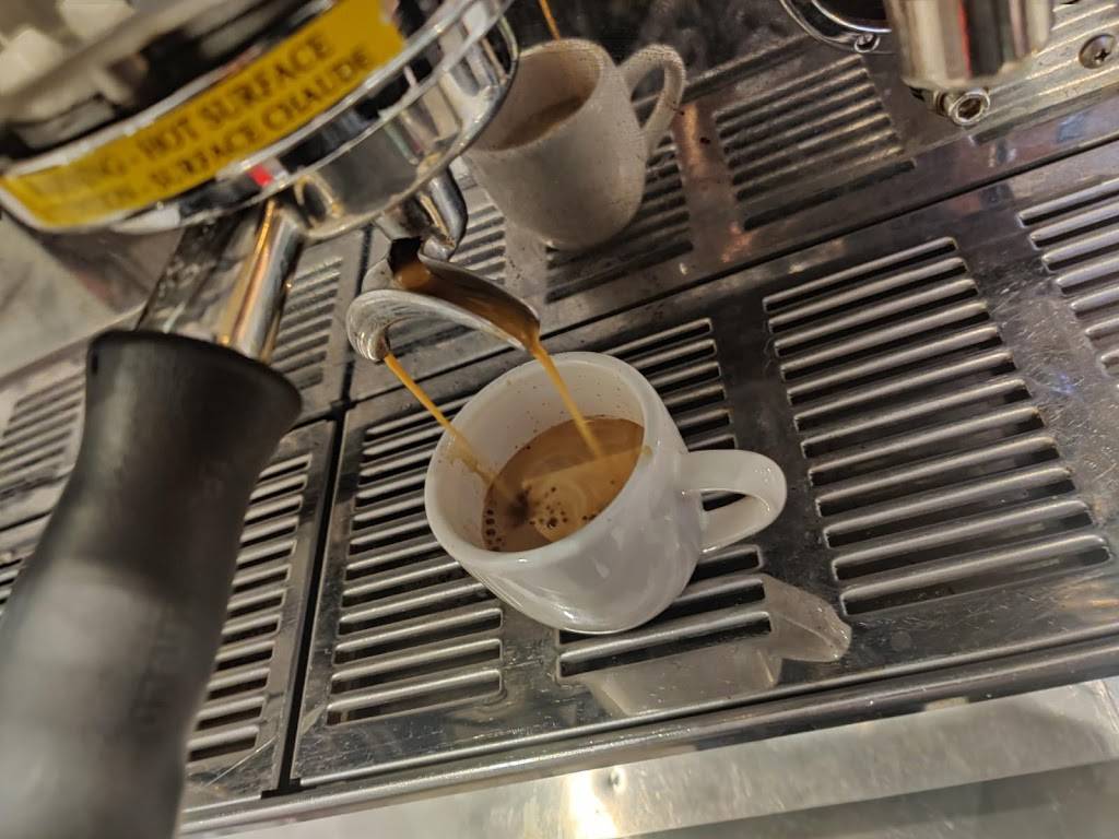 Je Mocha Bean Coffee & Wine Bar | cafe | 16708 Termini-San Luis Pass Rd Ste F, Jamaica Beach, TX 77554, USA | 7138705470 OR +1 713-870-5470