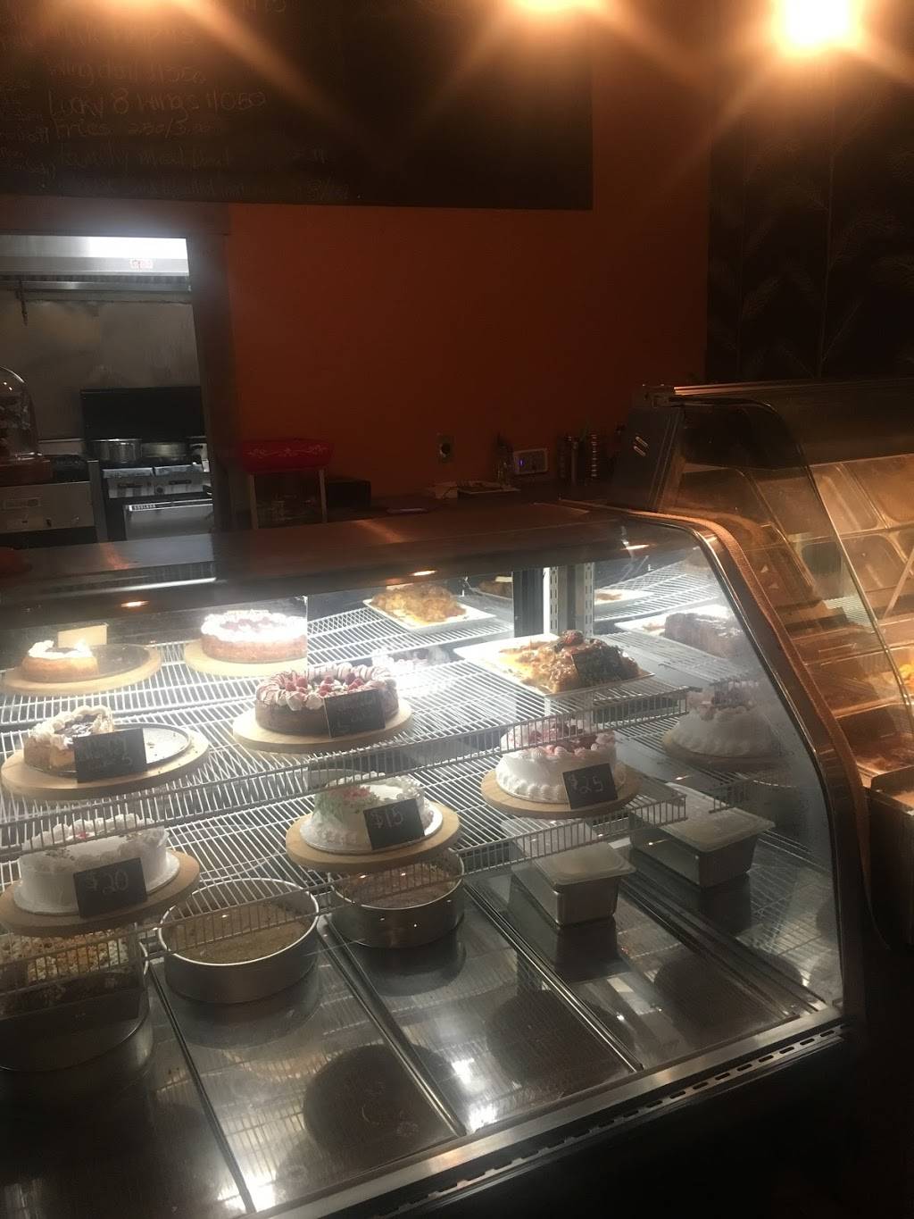 Caribbean Vibes | restaurant | 1127 King St E, Hamilton, ON L8S 1L8, Canada | 2892469399 OR +1 289-246-9399