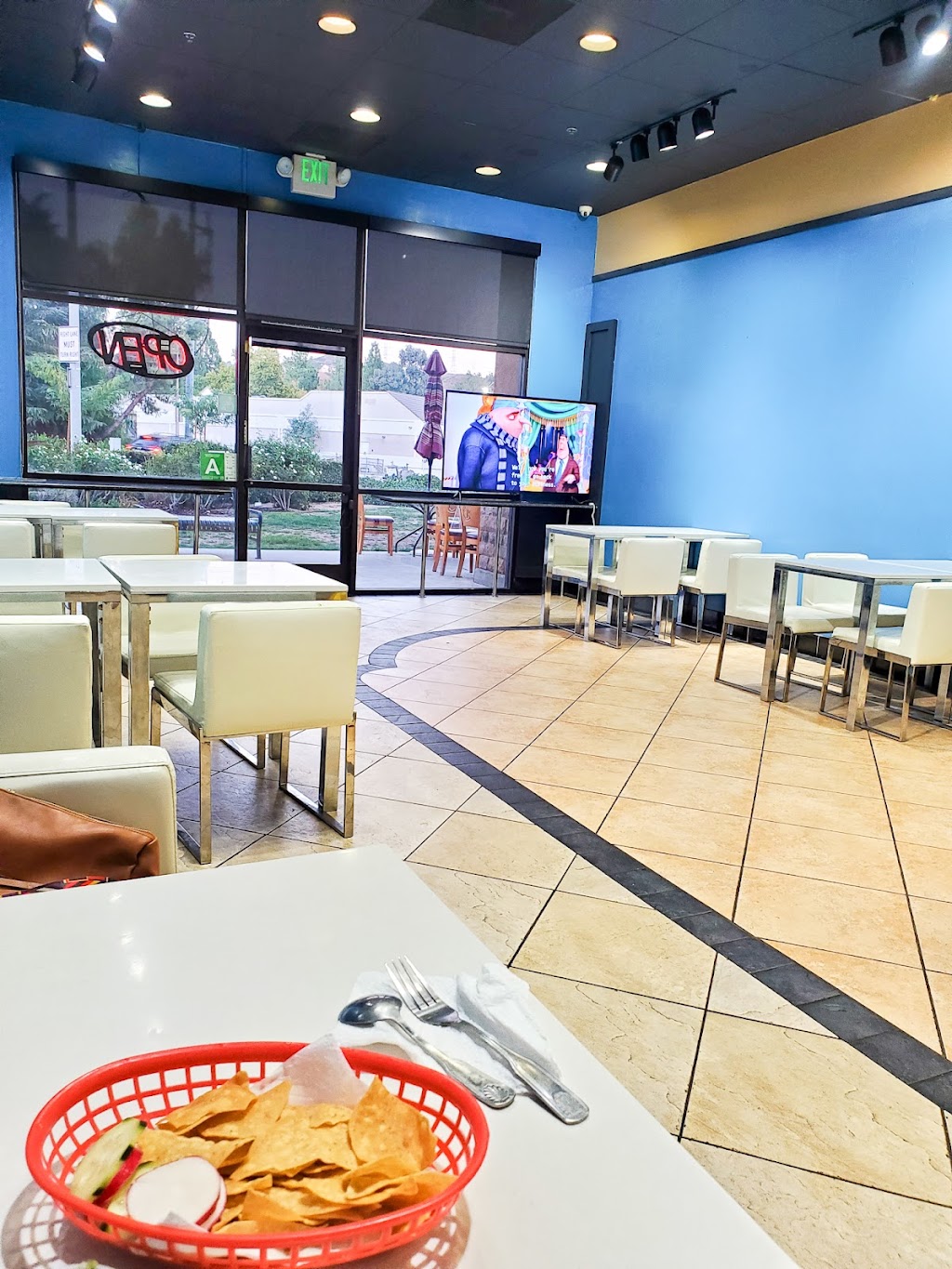 Las Delicias taqueria and cevicheria | restaurant | 22880 Copper Hill Dr, Santa Clarita, CA 91350, USA | 6613674152 OR +1 661-367-4152