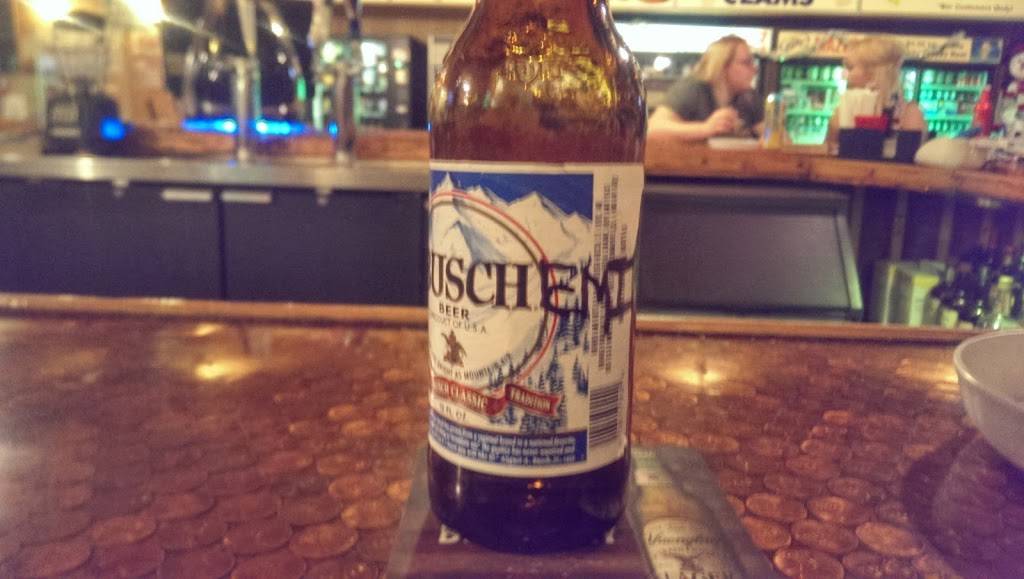 Mazlooms Bar & Restaurant | restaurant | 57 Valley St, New Philadelphia, PA 17959, USA | 5702776118 OR +1 570-277-6118