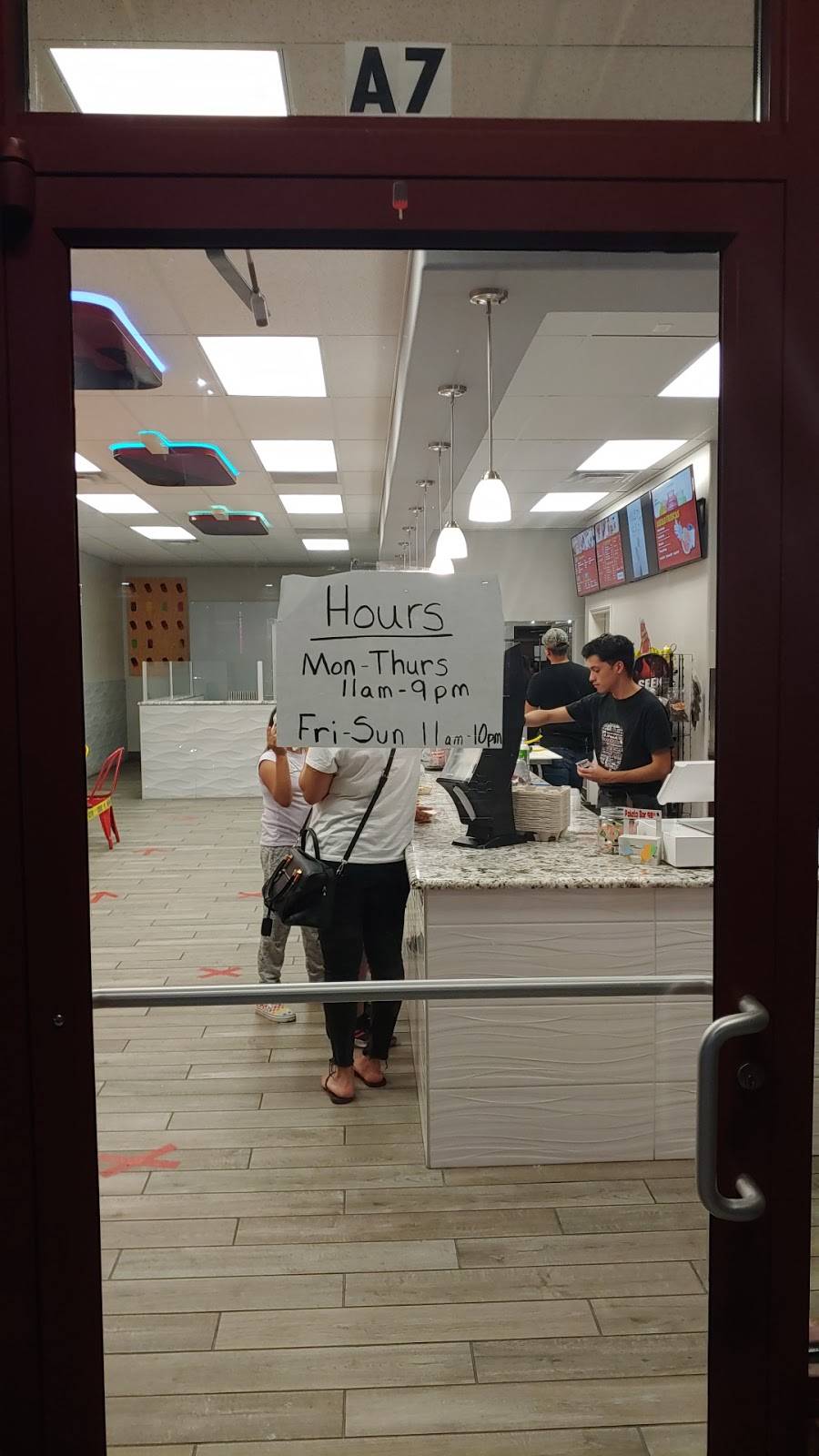 Paleta Bar 98th | restaurant | 120 98th St NW, Albuquerque, NM 87121, USA | 5059165773 OR +1 505-916-5773