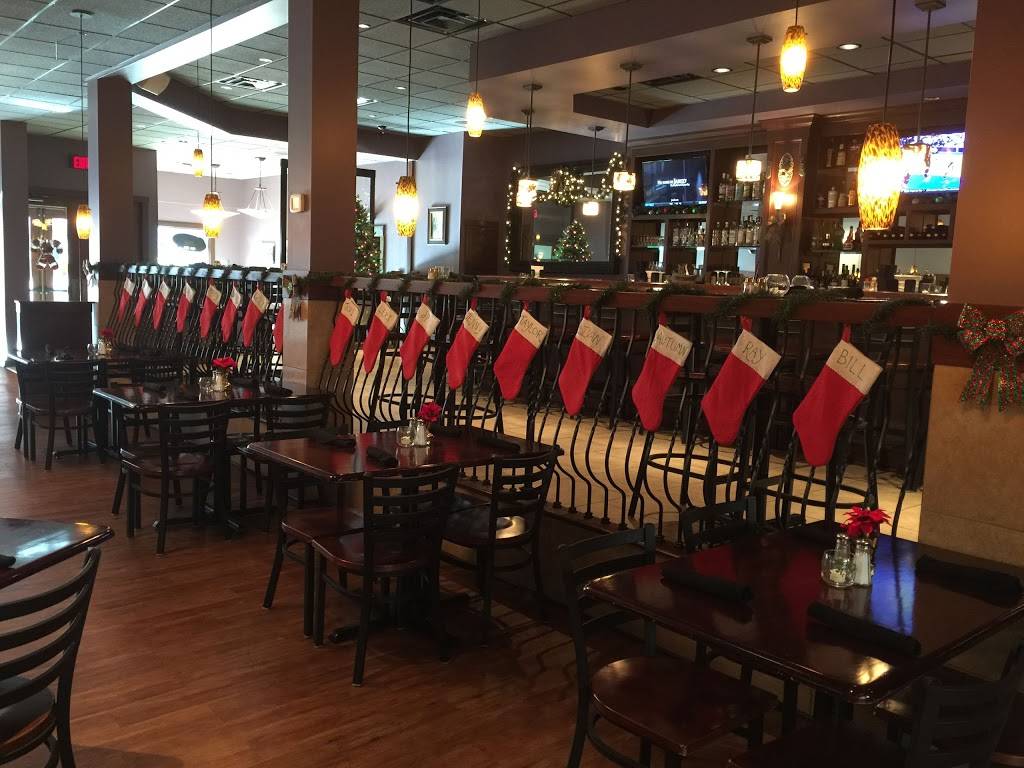 Primo | restaurant | 1326 Broad St, New Castle, IN 47362, USA | 7653882777 OR +1 765-388-2777