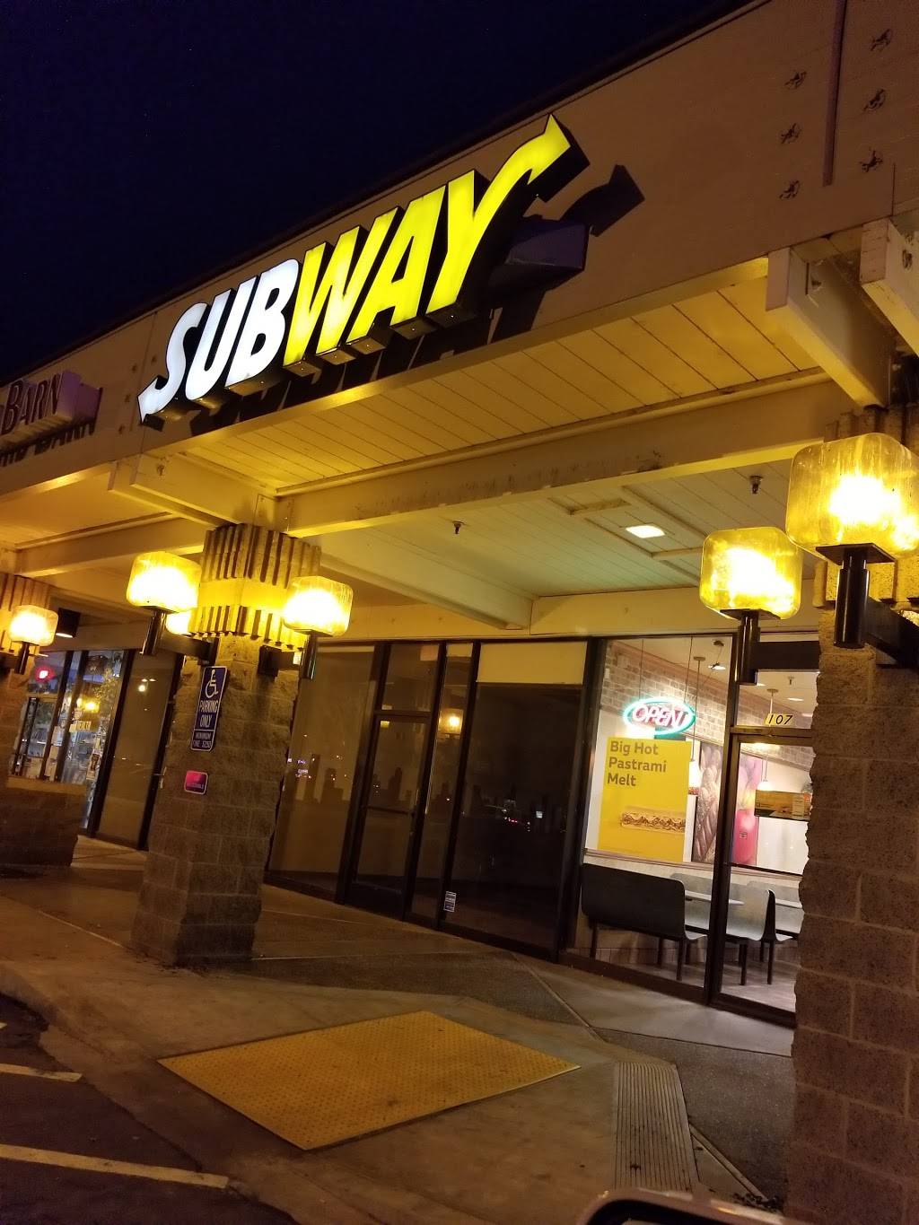 Subway | restaurant | 3071 W Shaw Ave, Fresno, CA 93711, USA | 5592256900 OR +1 559-225-6900