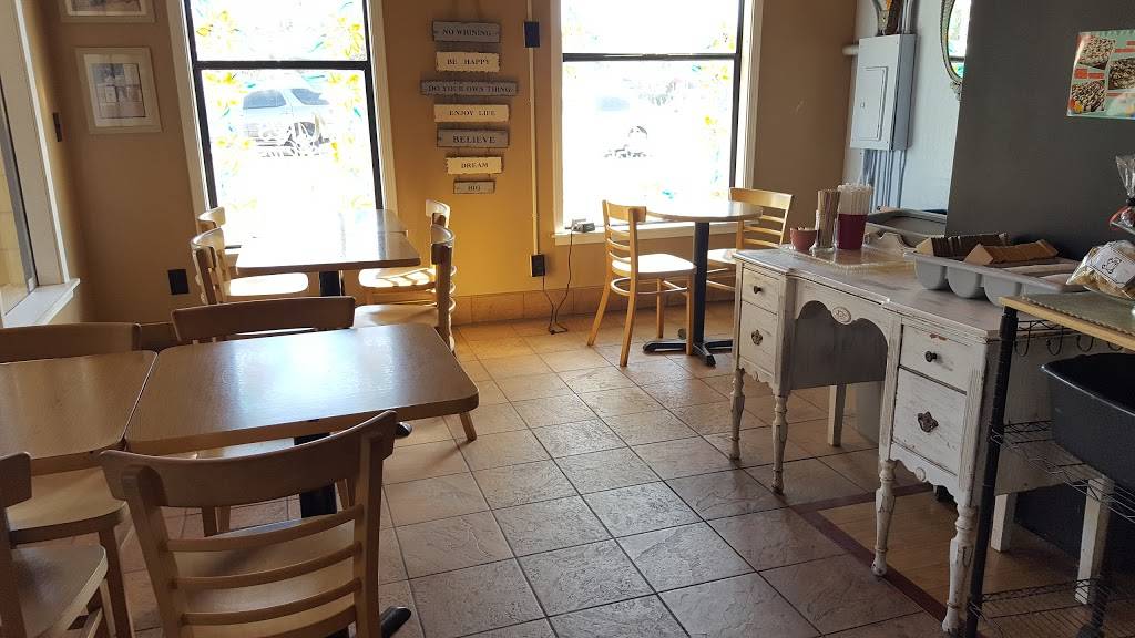 Bear Claw Bakery & Cafe | bakery | 2340 San Pablo Ave, Pinole, CA 94564, USA | 5107243105 OR +1 510-724-3105