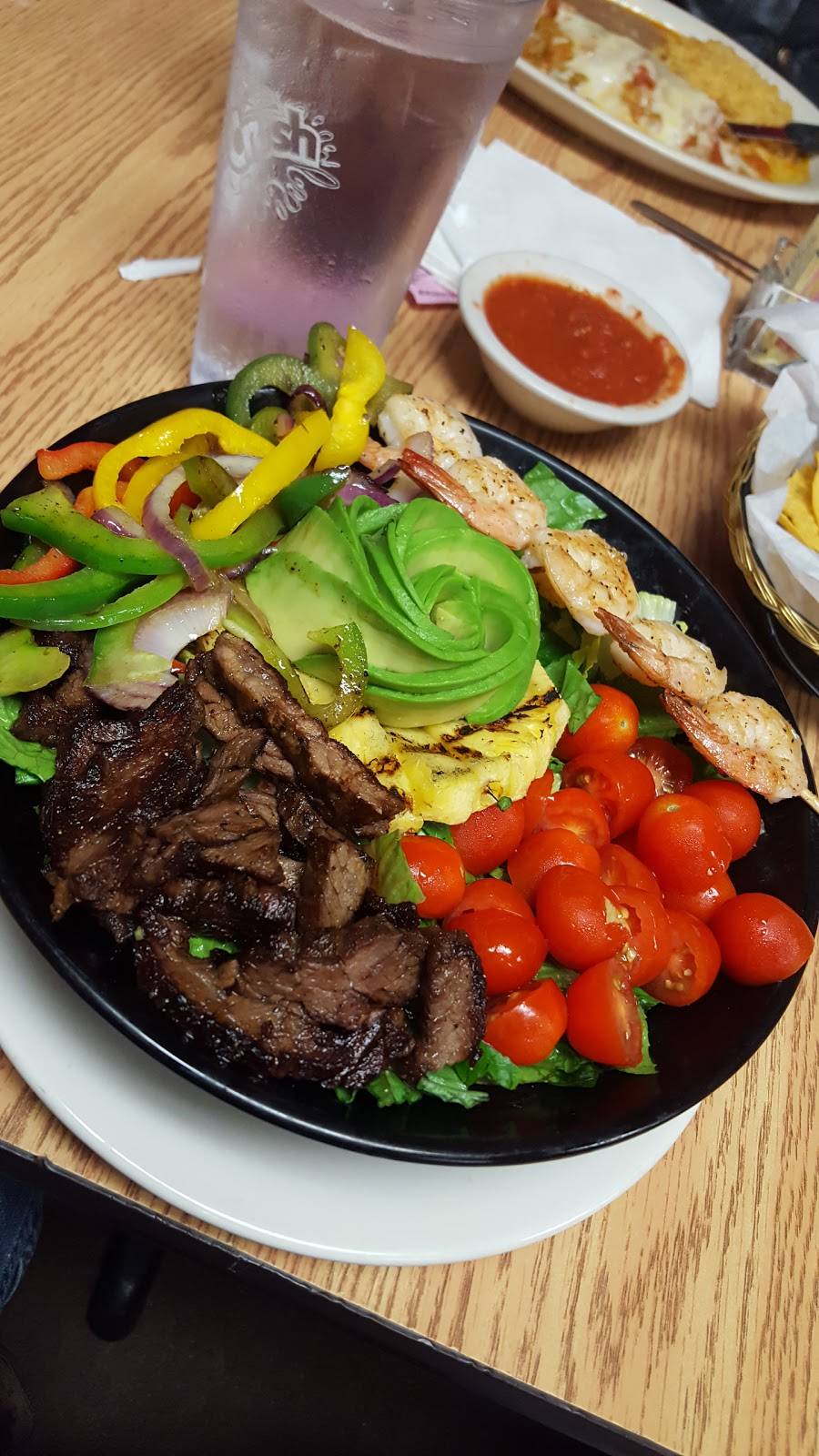 Reynas Mexican Restaurant | restaurant | 707 E Kingsbury St, Seguin, TX 78155, USA | 8304334944 OR +1 830-433-4944