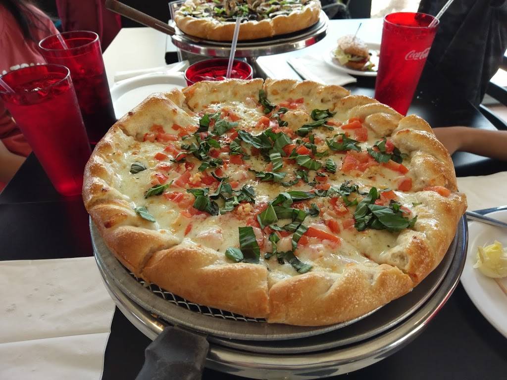 Brick Oven Pizza | restaurant | 889 Kamokila Blvd, Kapolei, HI 96707, USA | 8086748561 OR +1 808-674-8561