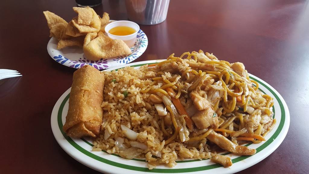 Yummy Chinese Restaurant | restaurant | 140 N Main St, Pardeeville, WI 53954, USA | 6084299988 OR +1 608-429-9988