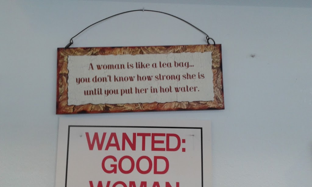 Smackin Macks | restaurant | 1707 Metro Dr # Q, Alexandria, LA 71301, USA | 3184422722 OR +1 318-442-2722