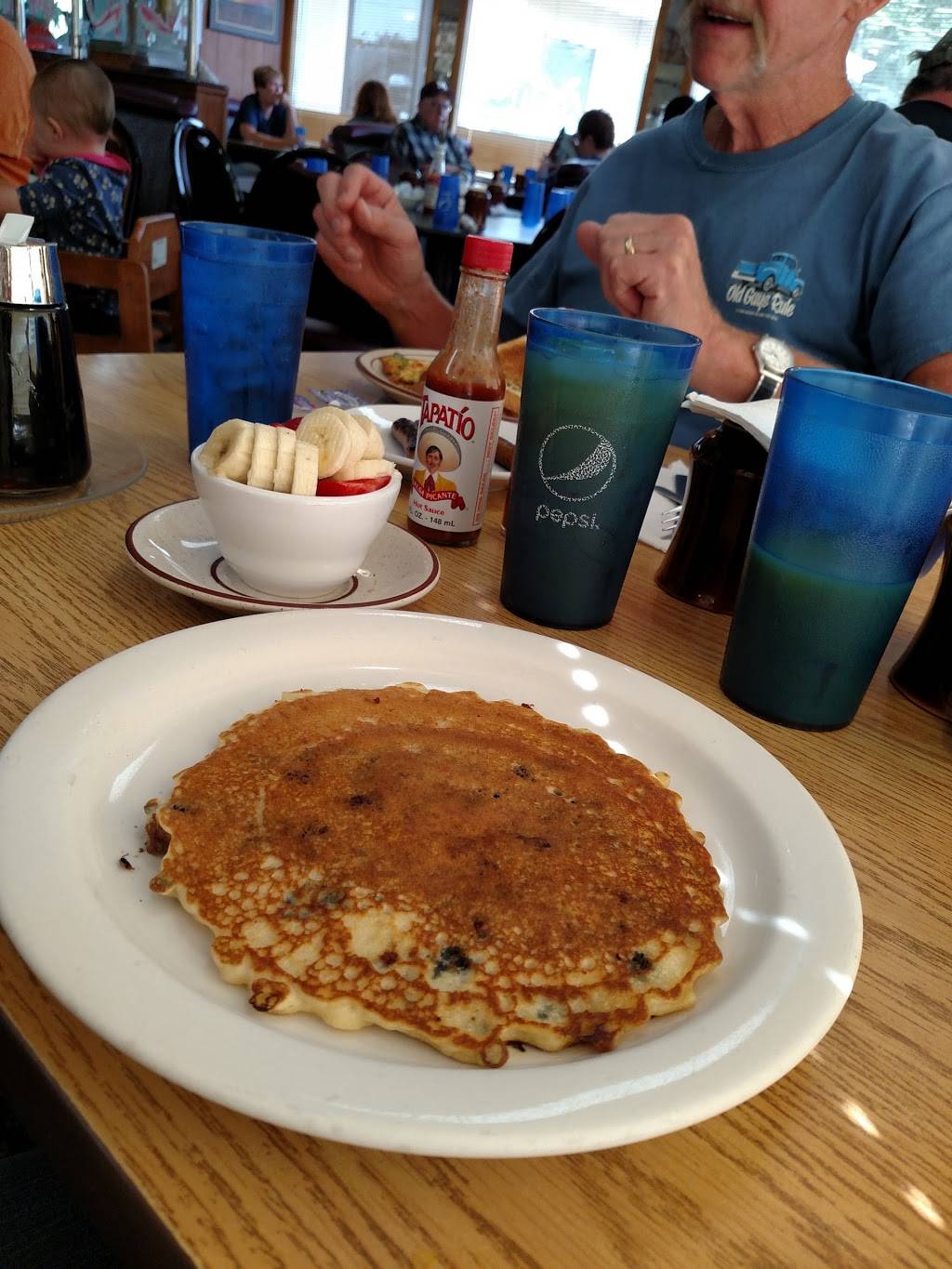 Brothers Family Restaurant | restaurant | 1718 2nd Ave, Rapids City, IL 61278, USA | 3094962965 OR +1 309-496-2965