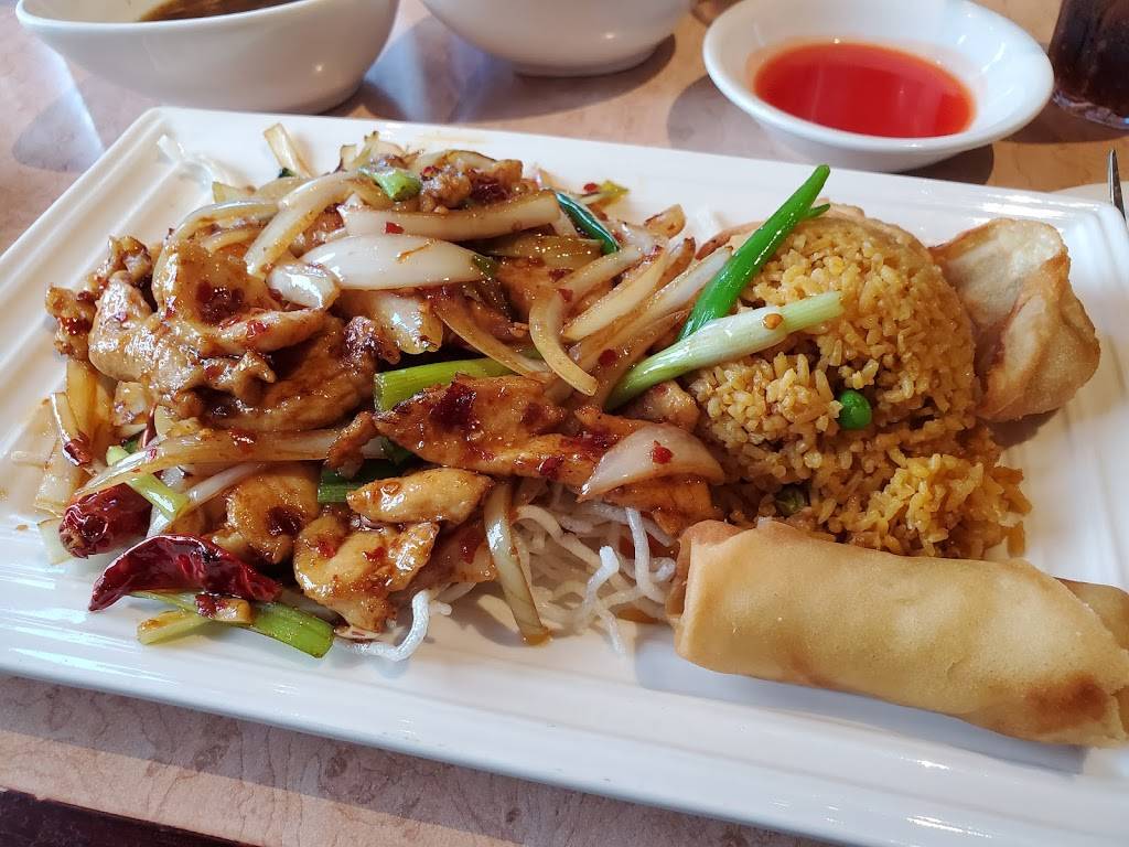 New Garden Asian Cuisine | restaurant | 300 Broadway St #21, Seaside, OR 97138, USA | 5037389639 OR +1 503-738-9639