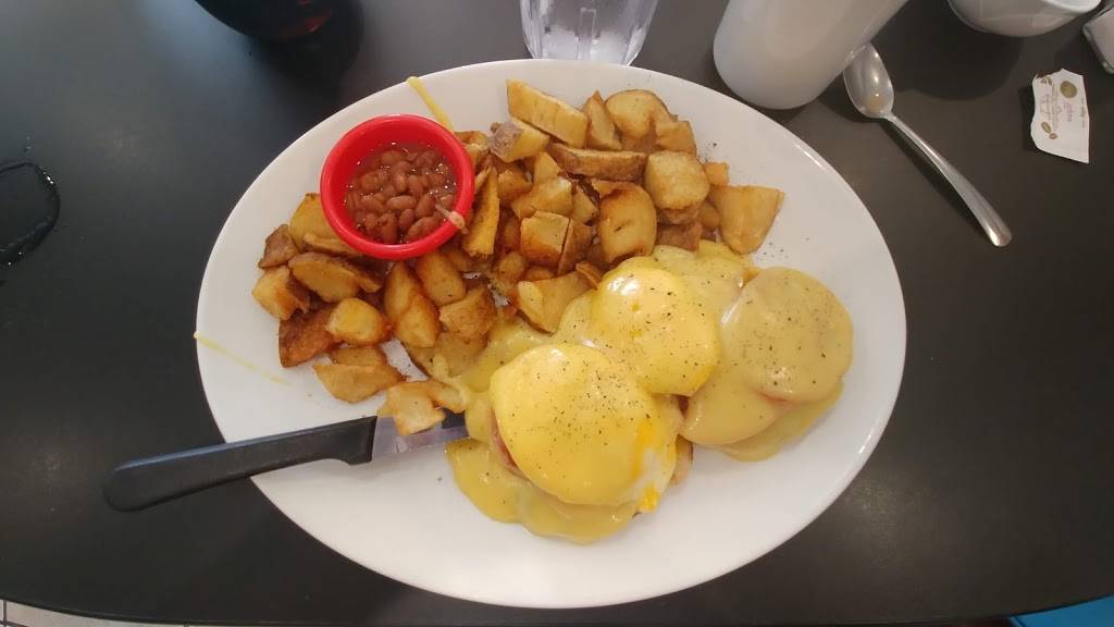 Kels Diner | restaurant | 241 Dunsdon St #115, Brantford, ON N3R 7C3, Canada | 5197209411 OR +1 519-720-9411