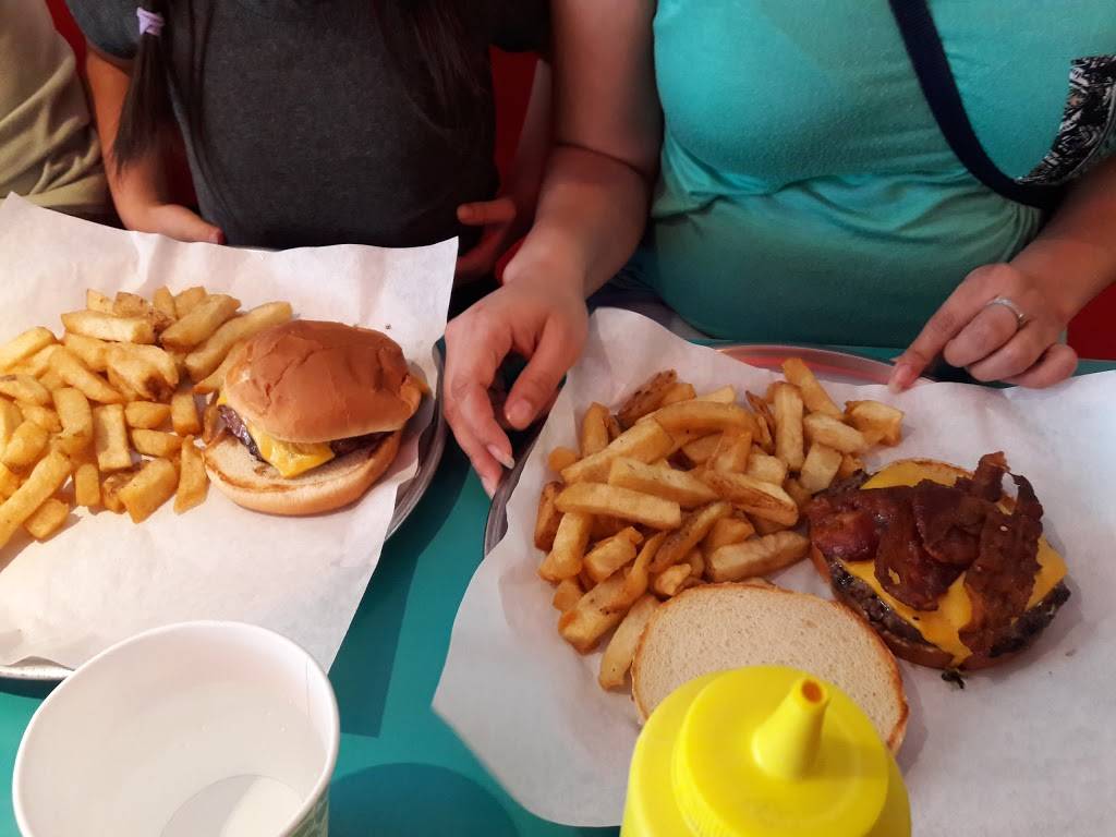 Burger Joint | restaurant | 1736, 807 Valencia St, San Francisco, CA 94110, USA | 4158243494 OR +1 415-824-3494