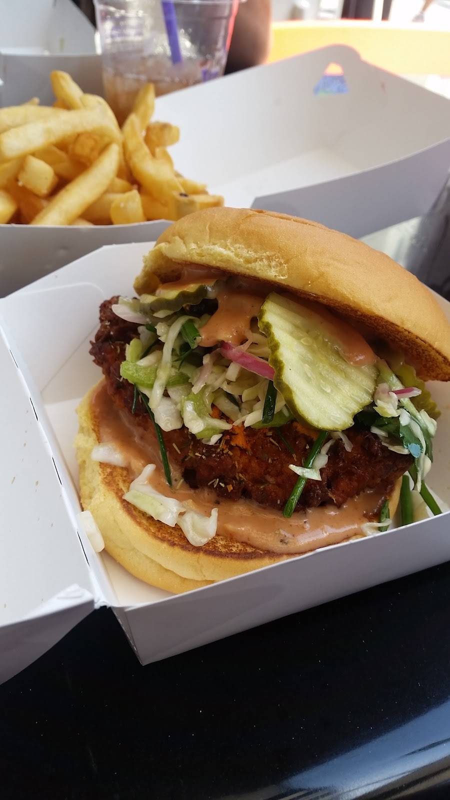 Smashburger | restaurant | 100 Universal City Plaza, V-205, Universal City, CA 91608, USA | 8188505628 OR +1 818-850-5628