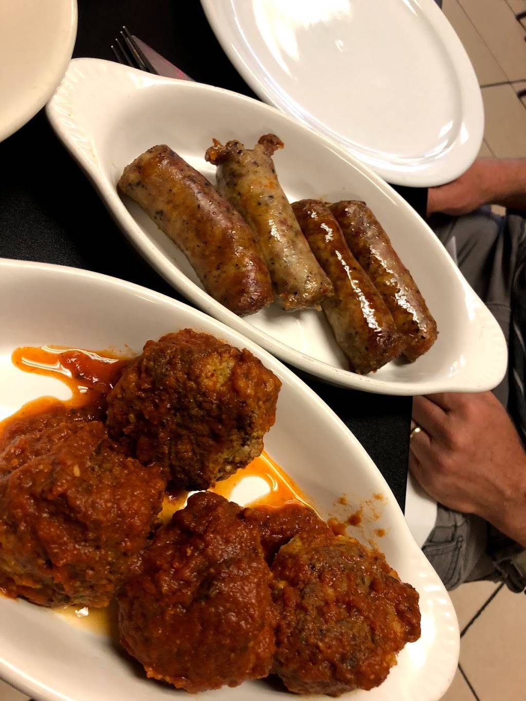 Papa Franks | restaurant | 300 Nickel St, Broomfield, CO 80020, USA | 3034691401 OR +1 303-469-1401