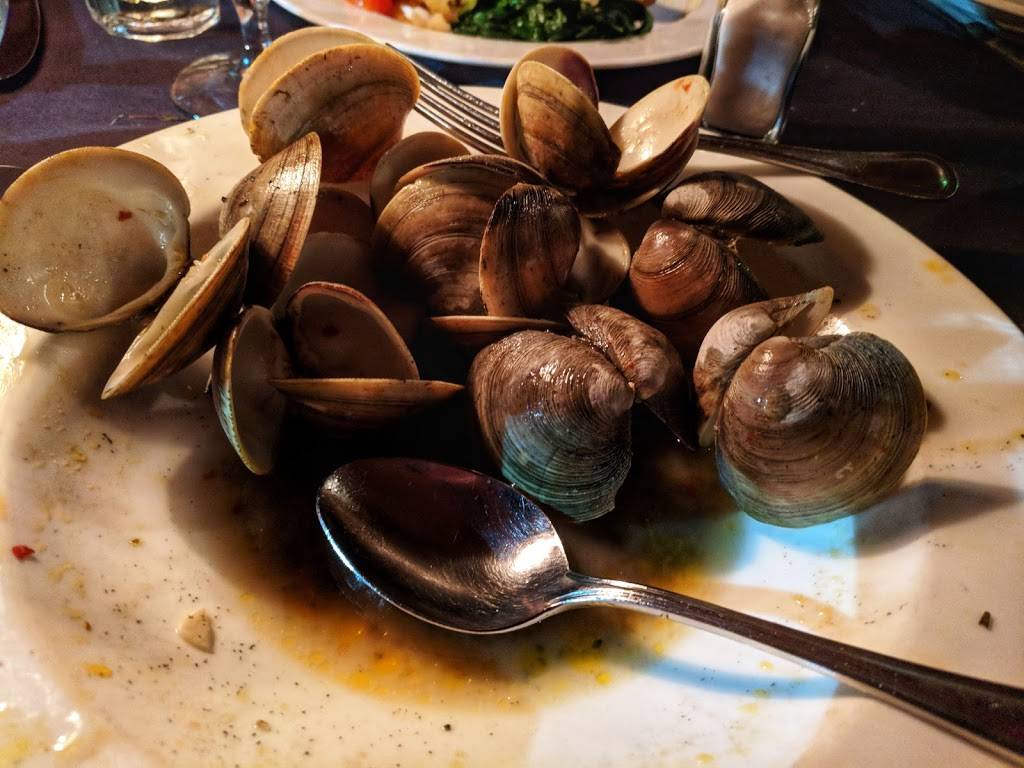 The Nauset Beach Club Restaurant | restaurant | 222 Main St, Orleans, MA 02653, USA | 5082558547 OR +1 508-255-8547