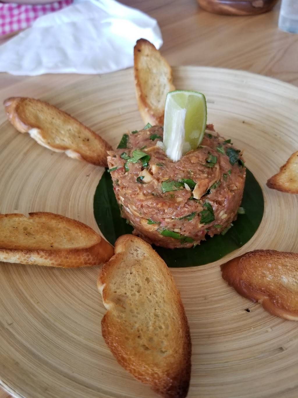 Bistro BT | restaurant | 4267 Henderson Blvd, Tampa, FL 33629, USA | 8135138402 OR +1 813-513-8402