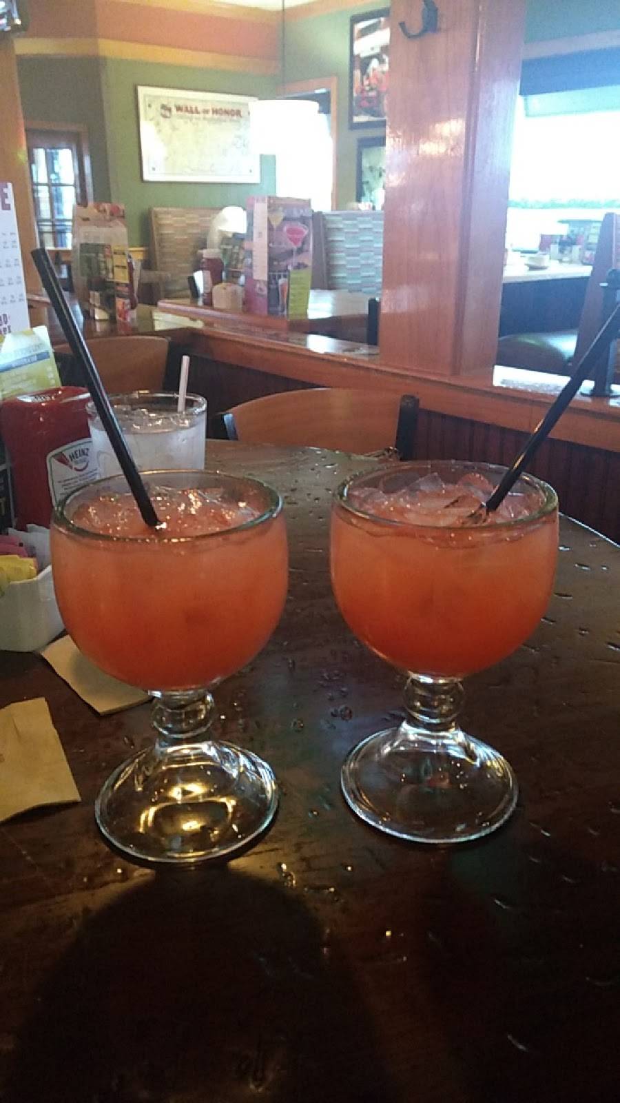 Applebees Grill + Bar | restaurant | 2875 S 9th St, Salina, KS 67401, USA | 7858278385 OR +1 785-827-8385