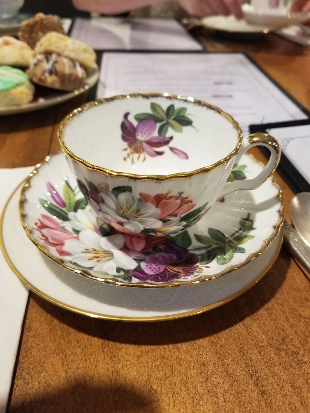 The Pink House Tea Room & Bnb | restaurant | 36341 Front St, New Baltimore, MI 48047, USA | 5866486679 OR +1 586-648-6679