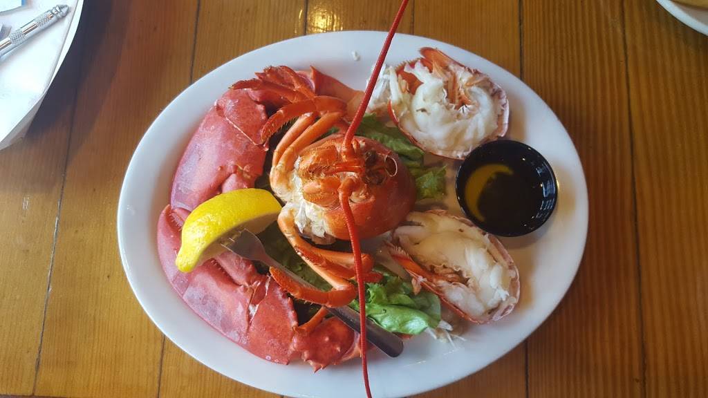 Quarterdeck | meal takeaway | 164 Main St, Falmouth, MA 02540, USA | 5085489900 OR +1 508-548-9900