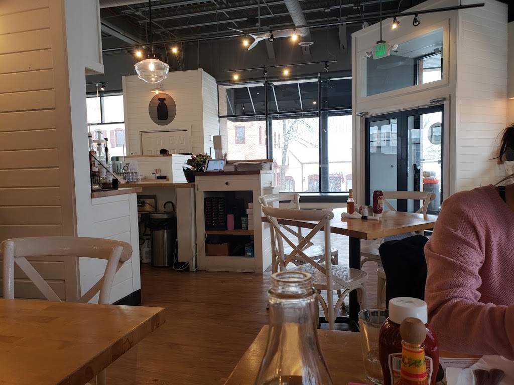 Buttermilk | restaurant | 7 W State St, Geneva, IL 60134, USA | 6308450820 OR +1 630-845-0820