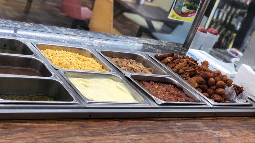 Davis Express | restaurant | 146 Davis Bridge Rd, Raeford, NC 28376, USA | 9108753415 OR +1 910-875-3415