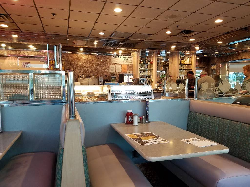 Skyline Diner | restaurant | 271-27 Union Tpke, Queens, NY 11040, USA | 7183471195 OR +1 718-347-1195
