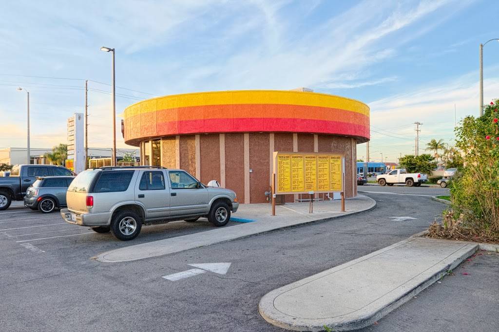 Naugles Tacos & Burgers | restaurant | 12120 Beach Blvd, Stanton, CA 90680, USA | 5624844423 OR +1 562-484-4423