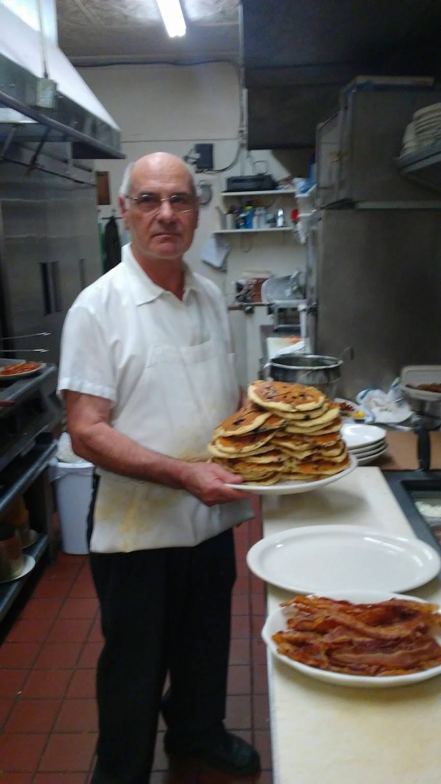 Stellas | restaurant | 558 Adams St, Milton, MA 02186, USA | 6176982740 OR +1 617-698-2740