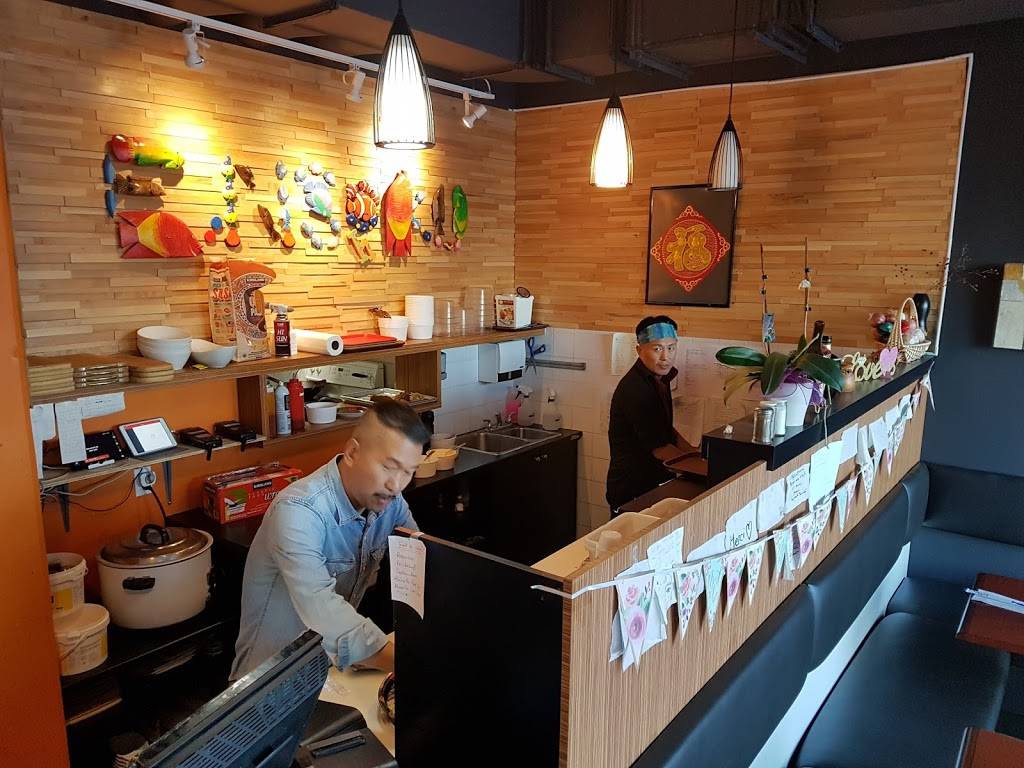 Sushi Selection | restaurant | 305 Boulevard Curé-Labelle, Sainte-Thérèse, QC J7E 0C1, Canada | 4504191211 OR +1 450-419-1211