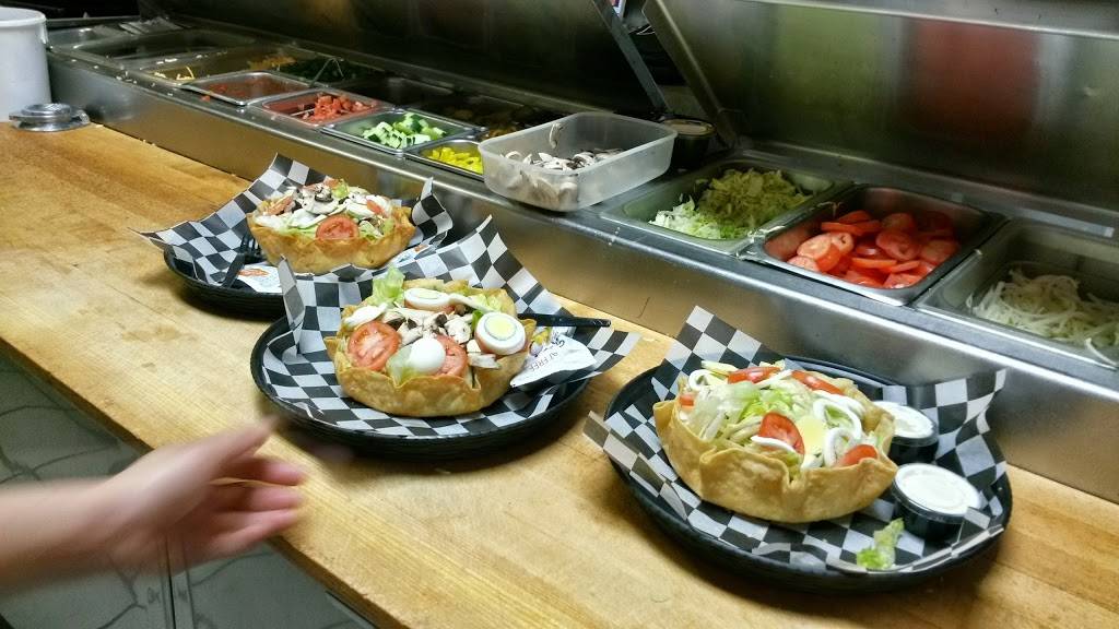 Brothers Pizza | restaurant | 18 Ship Shopping Center, Shippensburg, PA 17257, USA | 7175301732 OR +1 717-530-1732